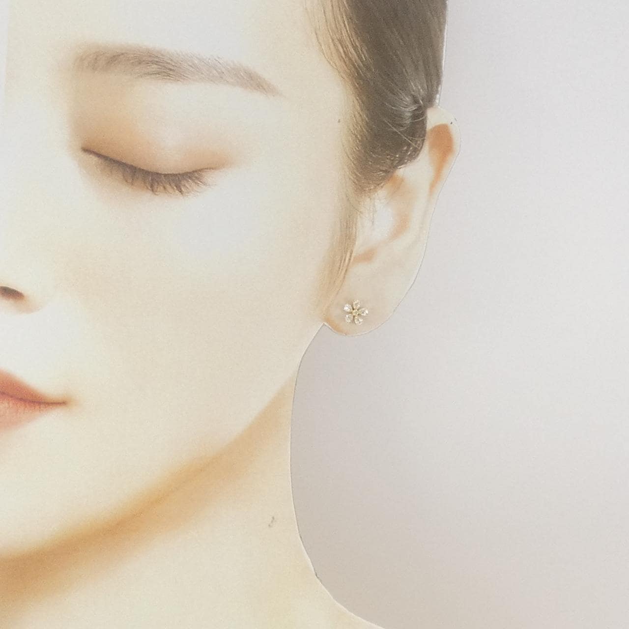 K18YG フラワー ダイヤモンド ピアス 0.50CT