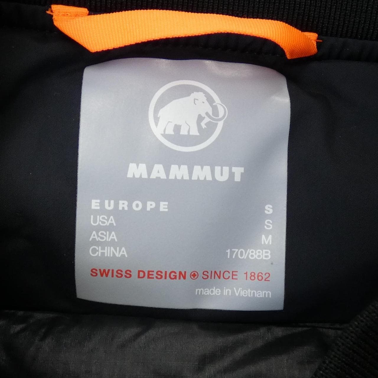 マムート MAMMUT ダウンジャケット