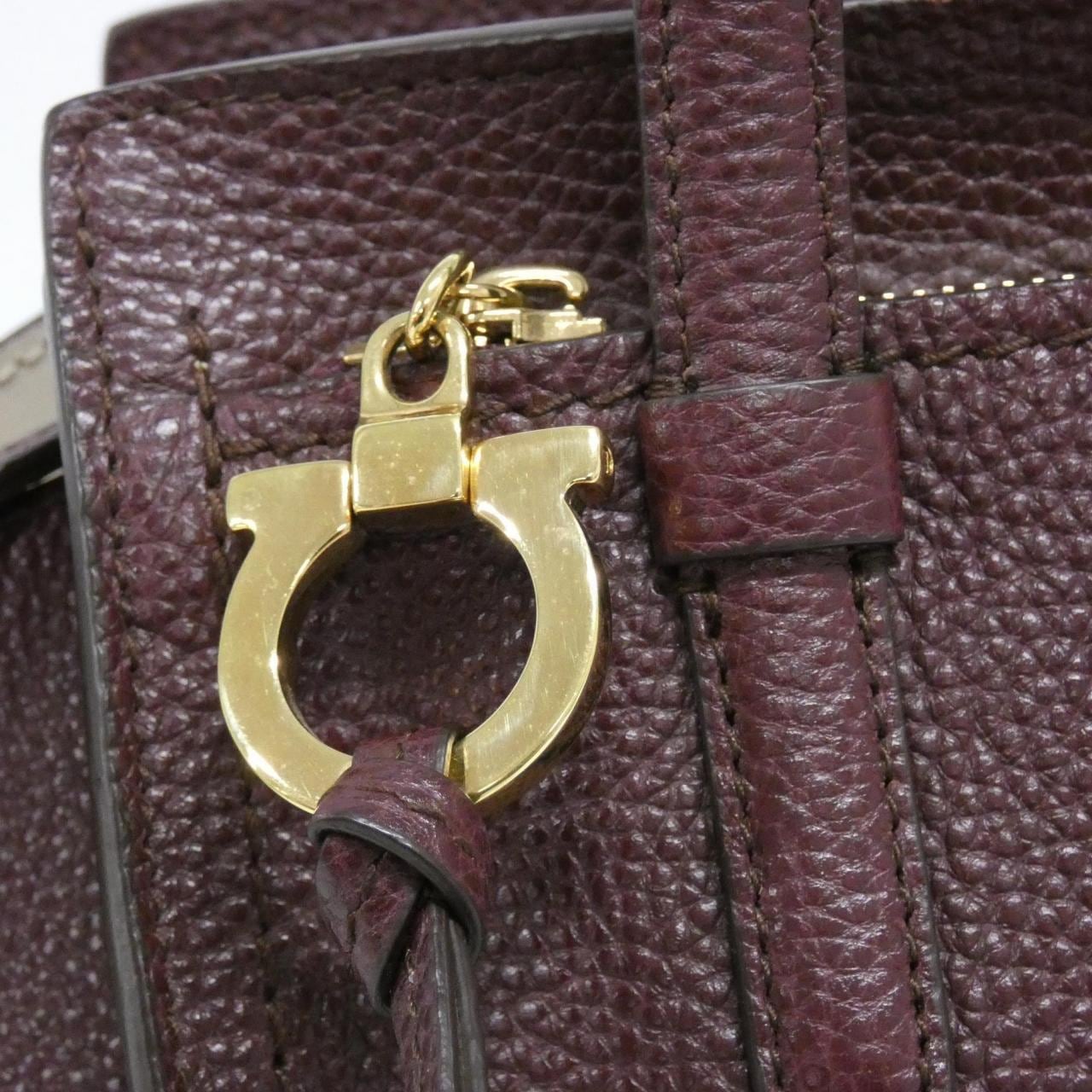 サルヴァトーレフェラガモ AMY 21 F478 バッグ