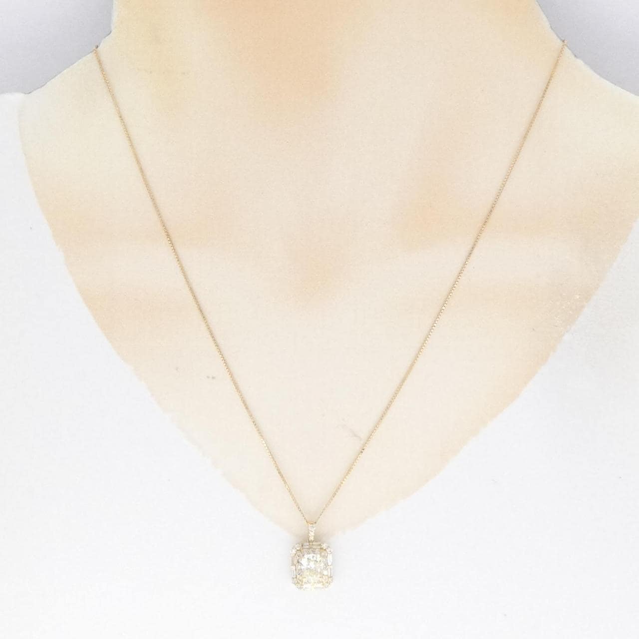 [BRAND NEW] K18YG Diamond Necklace 1.013CT VLY SI2 Fancy Cut