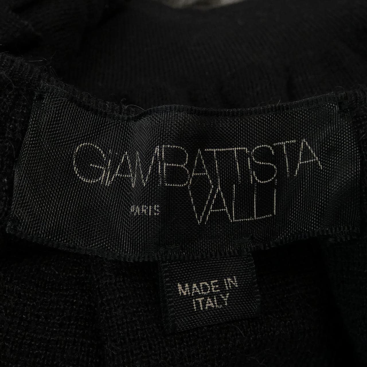 ジャンバティスタヴァリ GIAMBATTISTA VALLI カーディガン