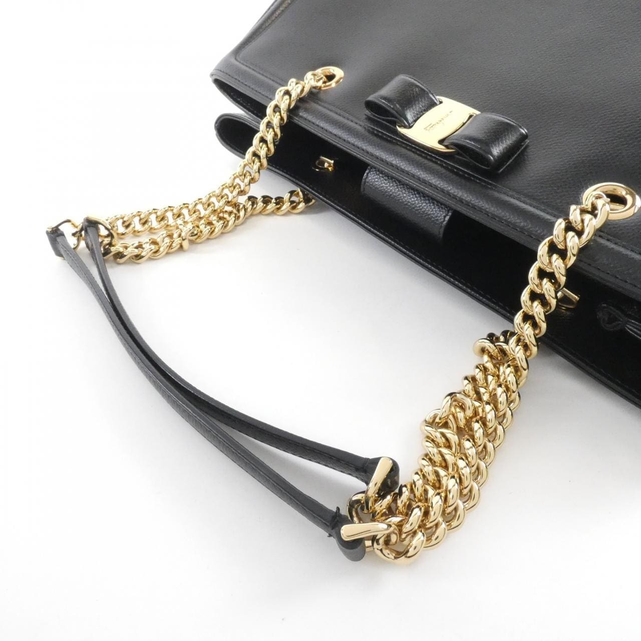 サルヴァトーレフェラガモ MELIKE 21 G508 バッグ