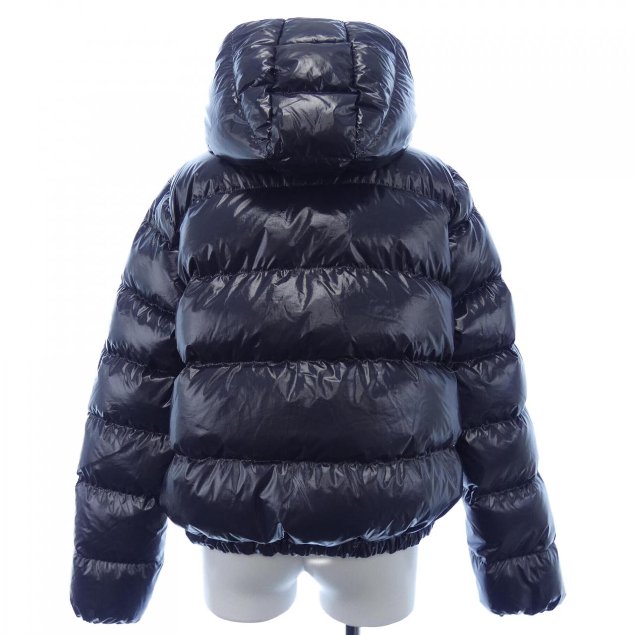 モンクレール MONCLER ダウンジャケット