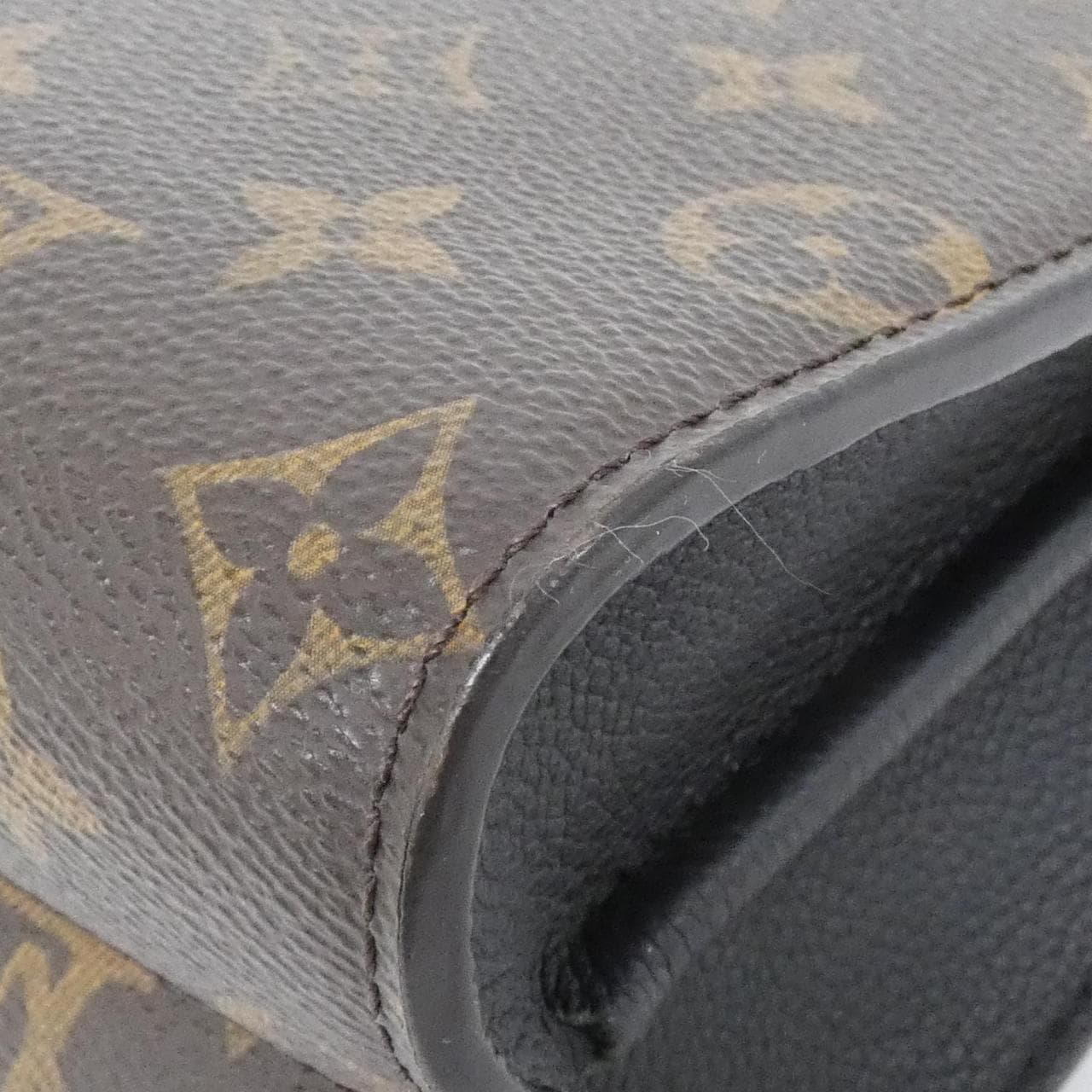 ルイヴィトン モノグラム ヴィクトワール M41730 ショルダーバッグ