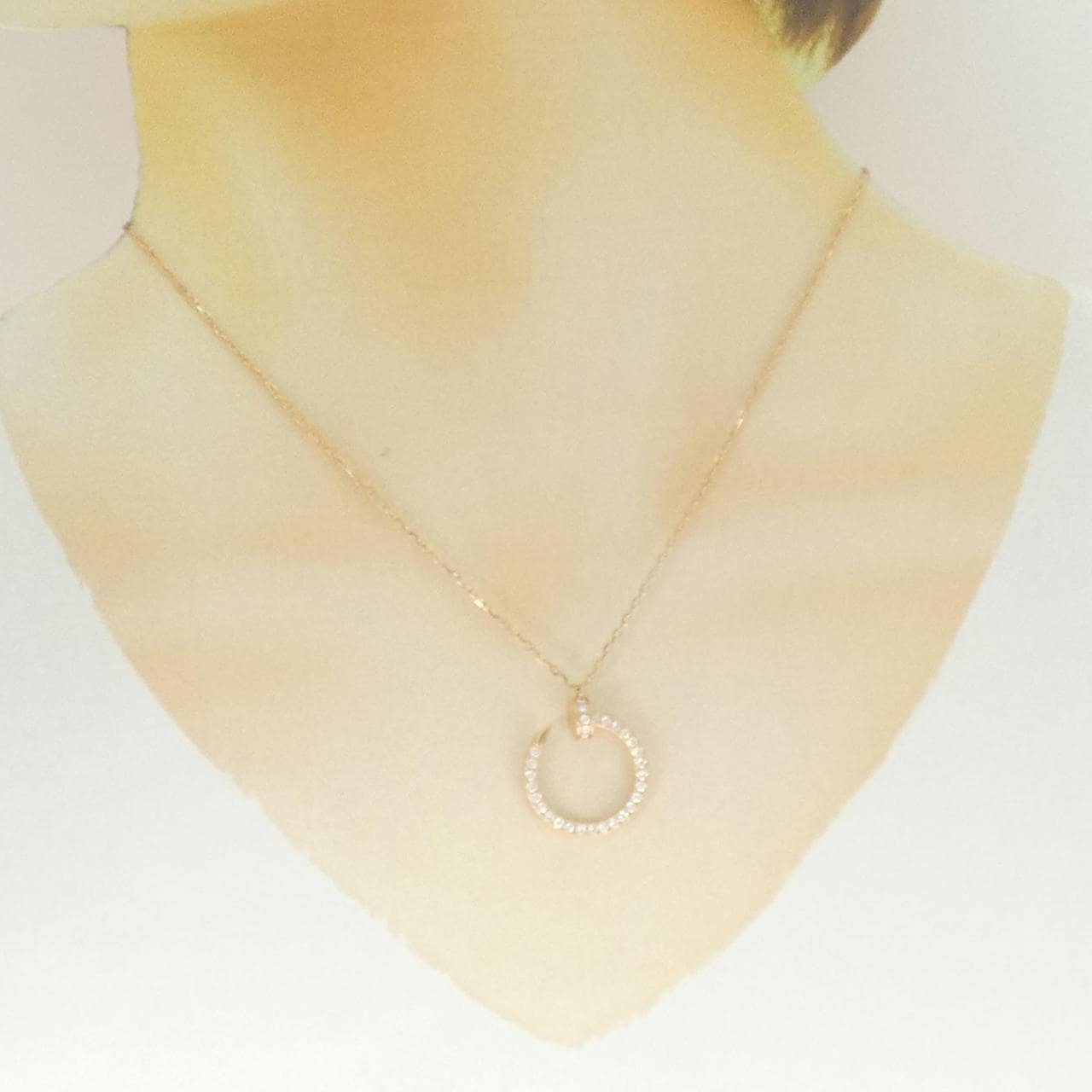 カルティエ ジュスト アン クル ネックレス