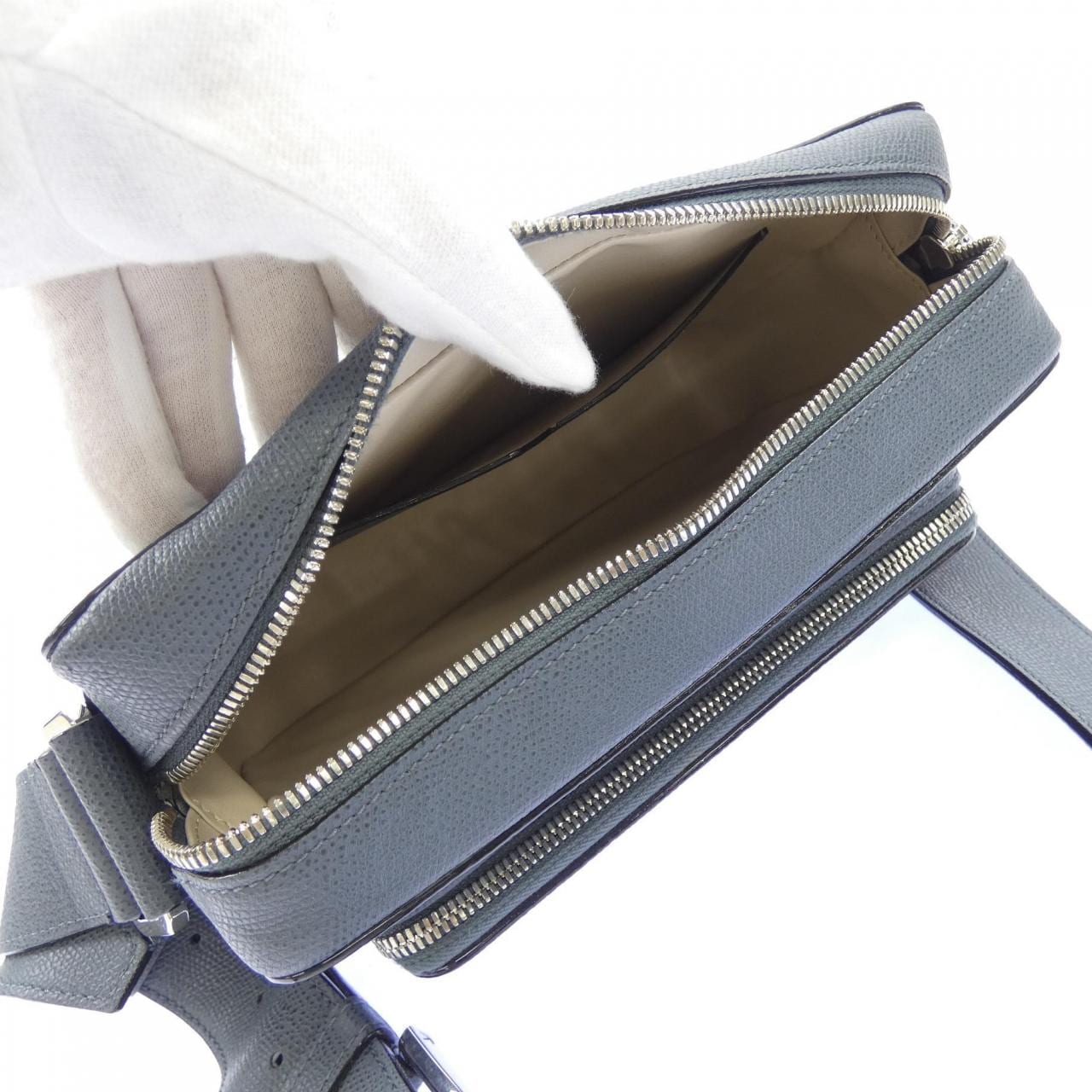ヴァレクストラ VALEXTRA レポーター MBVL0018028LRL BAG