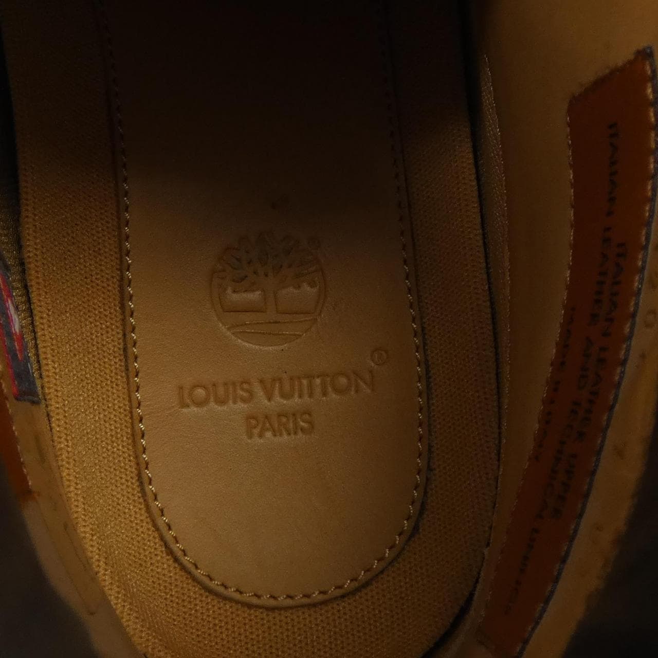 ルイヴィトン LOUIS VUITTON LV×TIMBERLAND 6-IN アンクルブーツ ブーツ
