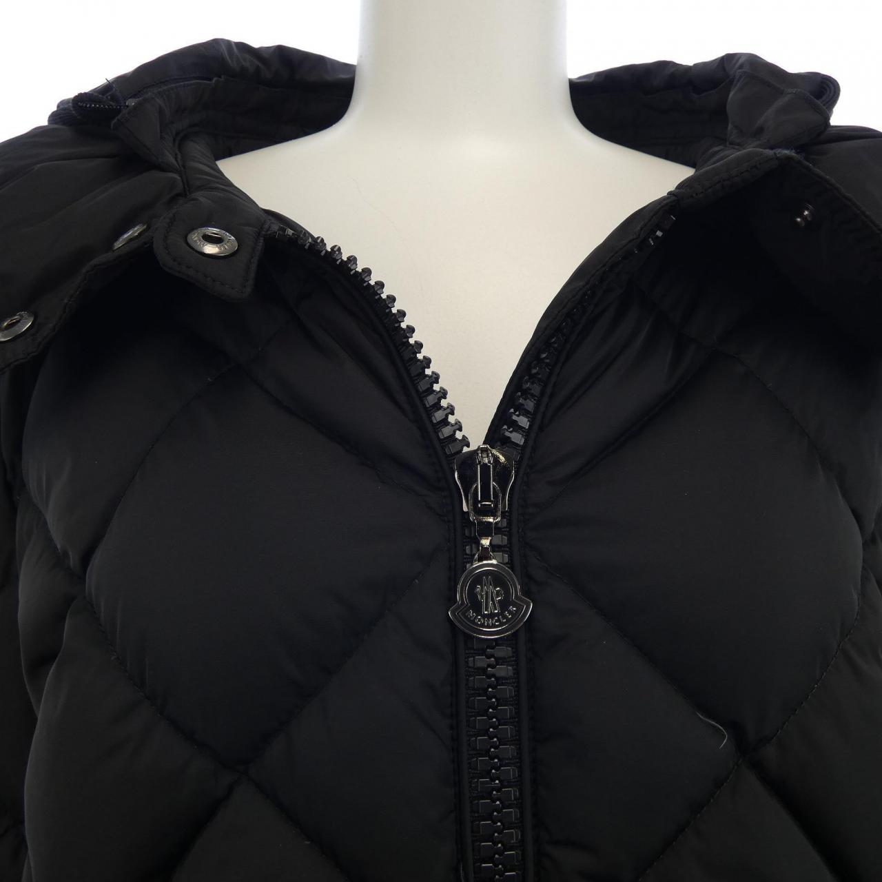 モンクレール MONCLER ダウンジャケット