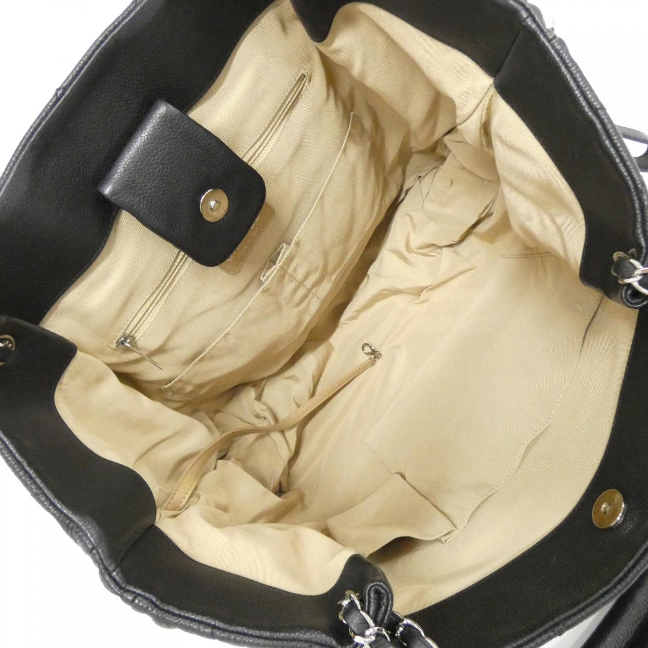 シャネル バッグ