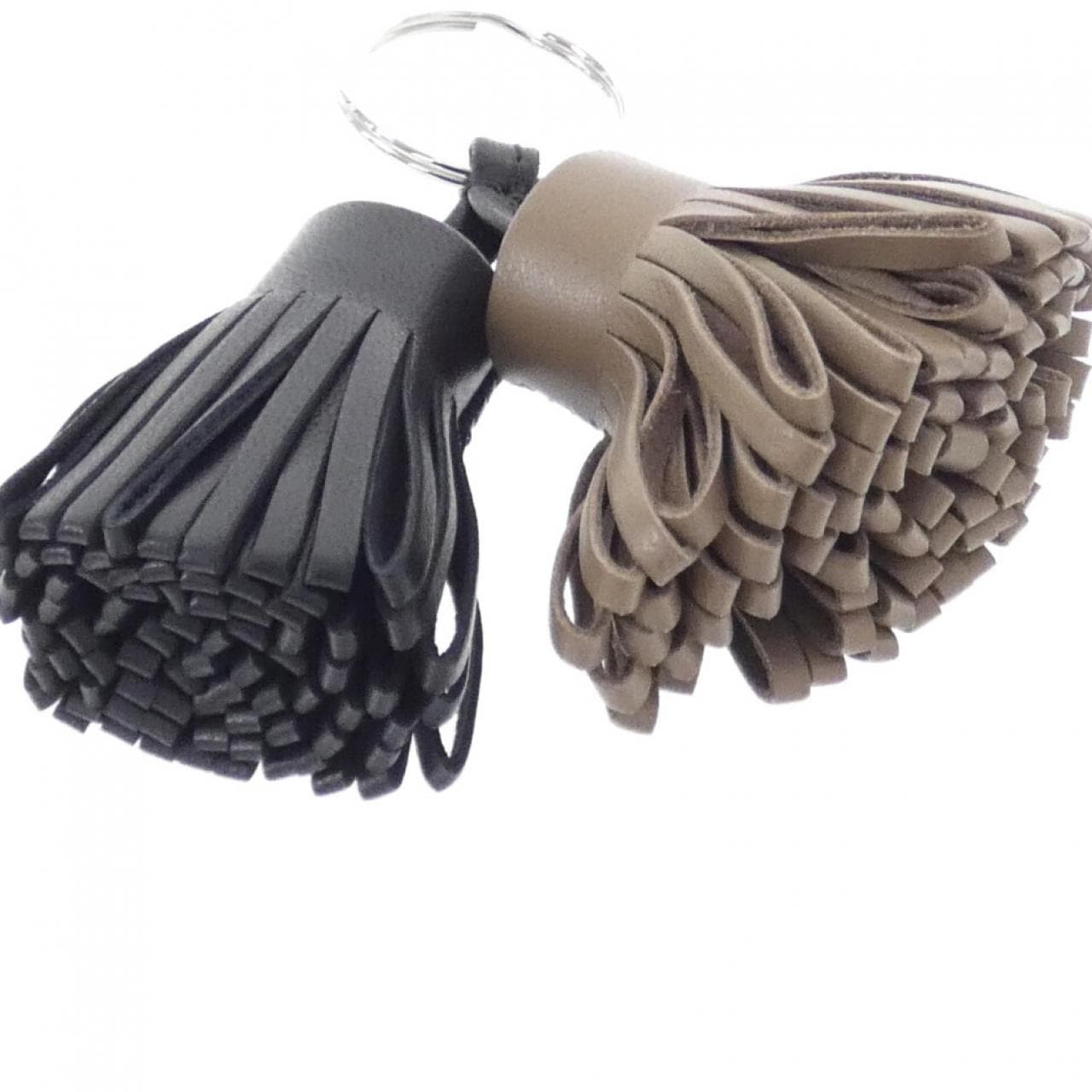 エルメス カルメン ウノドス 077895CJ キーリング