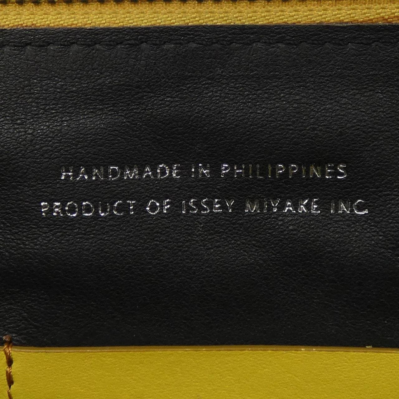 HIKARU　MATSUMURA ISSEY MIYAKE BAG