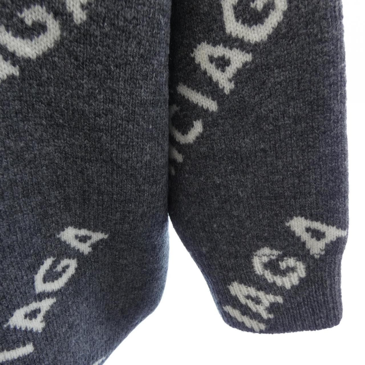 バレンシアガ BALENCIAGA 620983 T1567 ニット