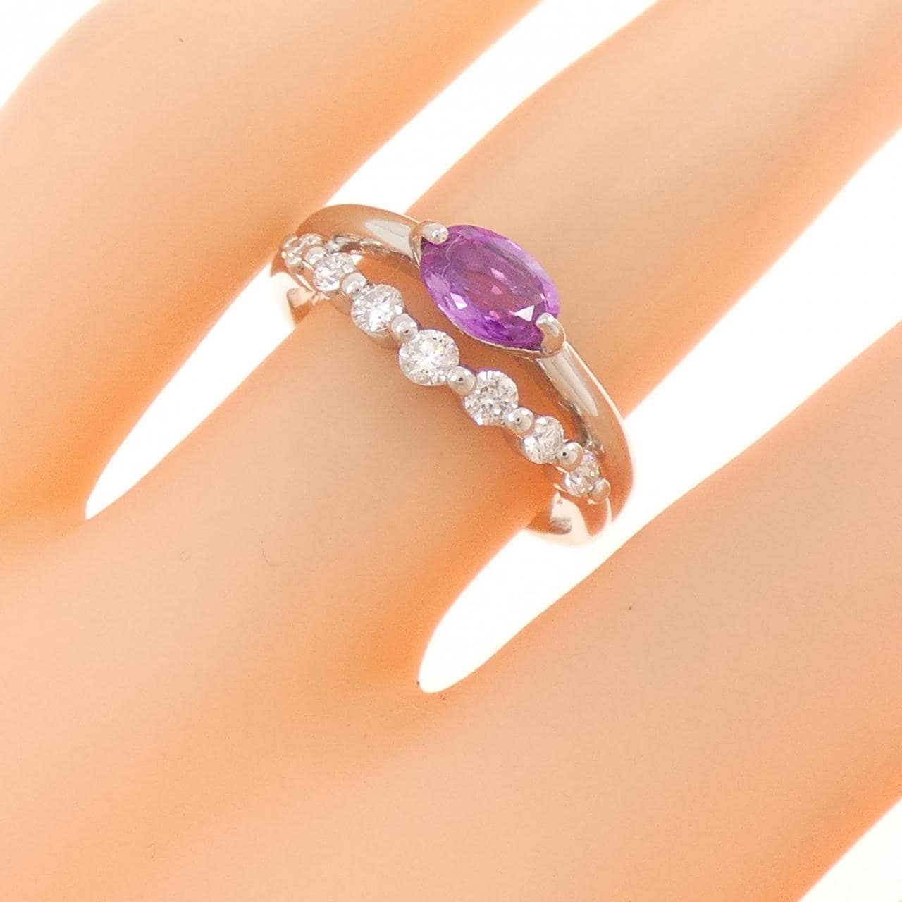 PT900 サファイヤ リング 0.68CT