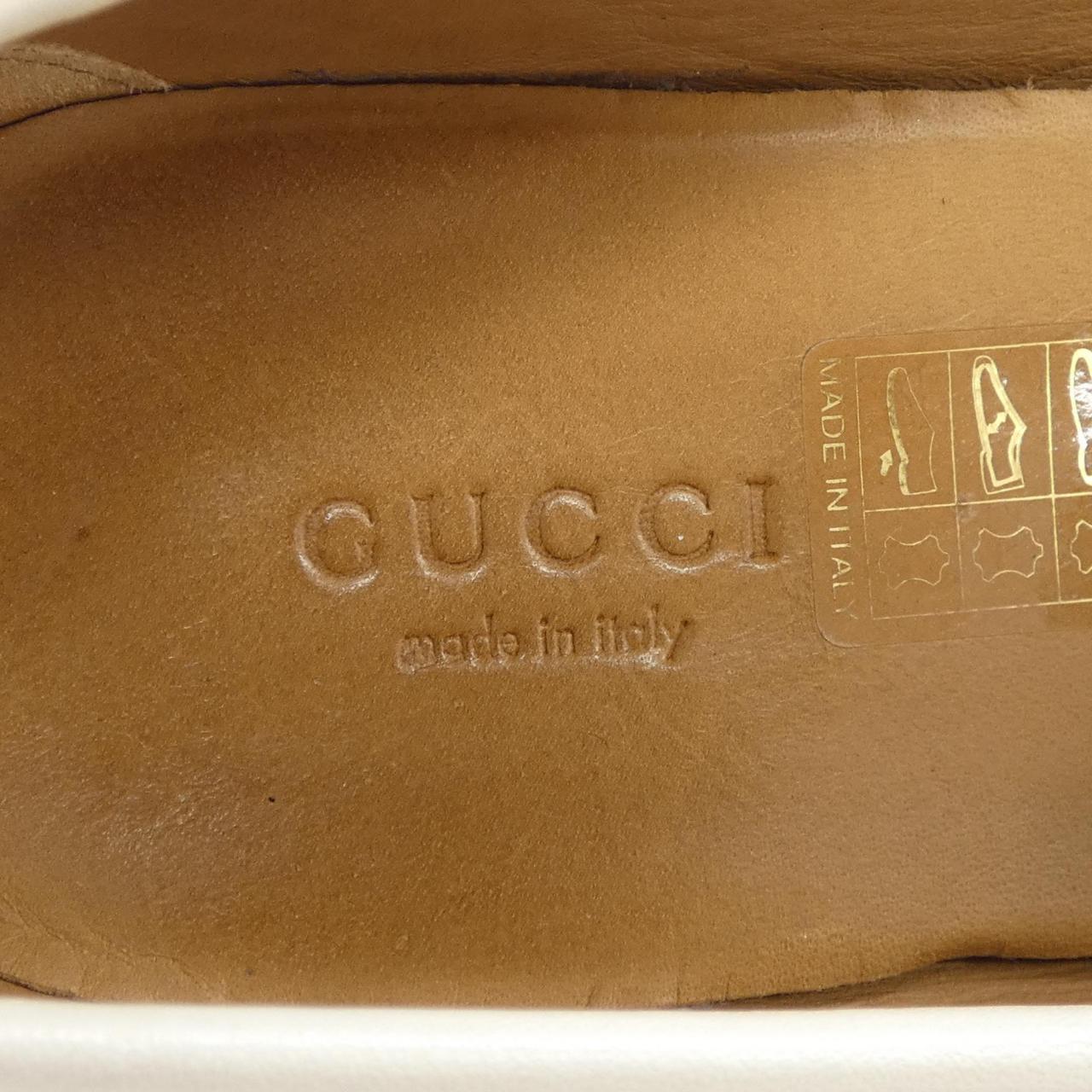 GUCCI鞋