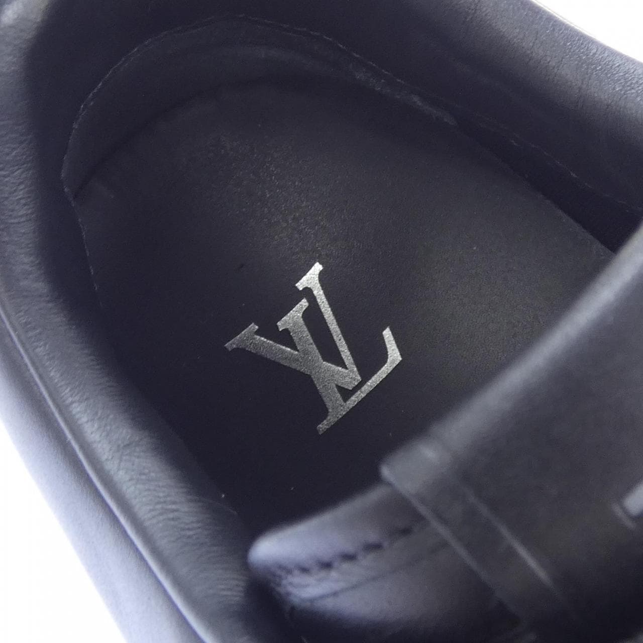 ルイヴィトン LOUIS VUITTON LVランアウェイライン スニーカー