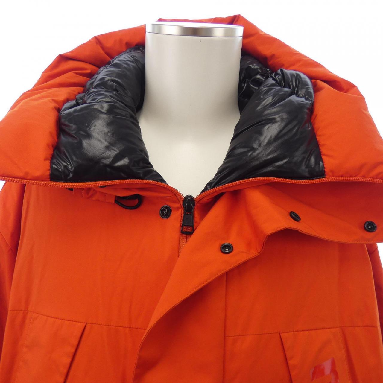 モンクレール MONCLER ダウンジャケット