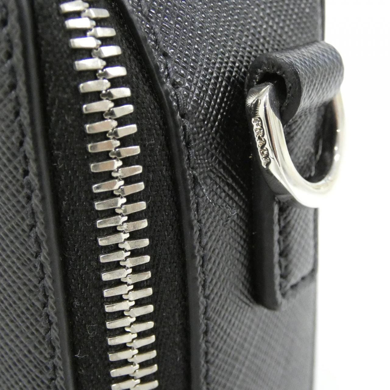 プラダ 2VH070 ショルダーバッグ