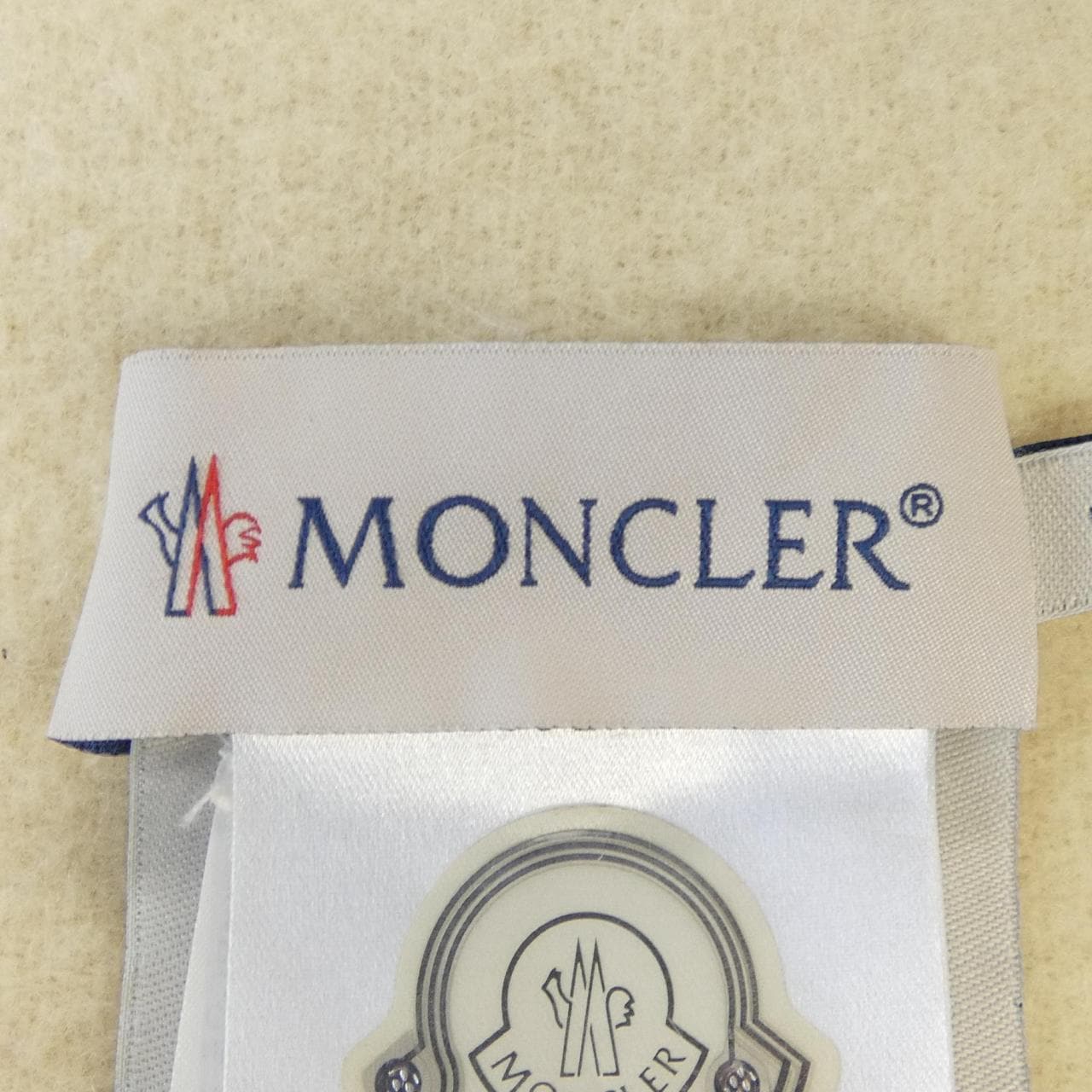 モンクレール MONCLER 20930081700 ダウンジャケット