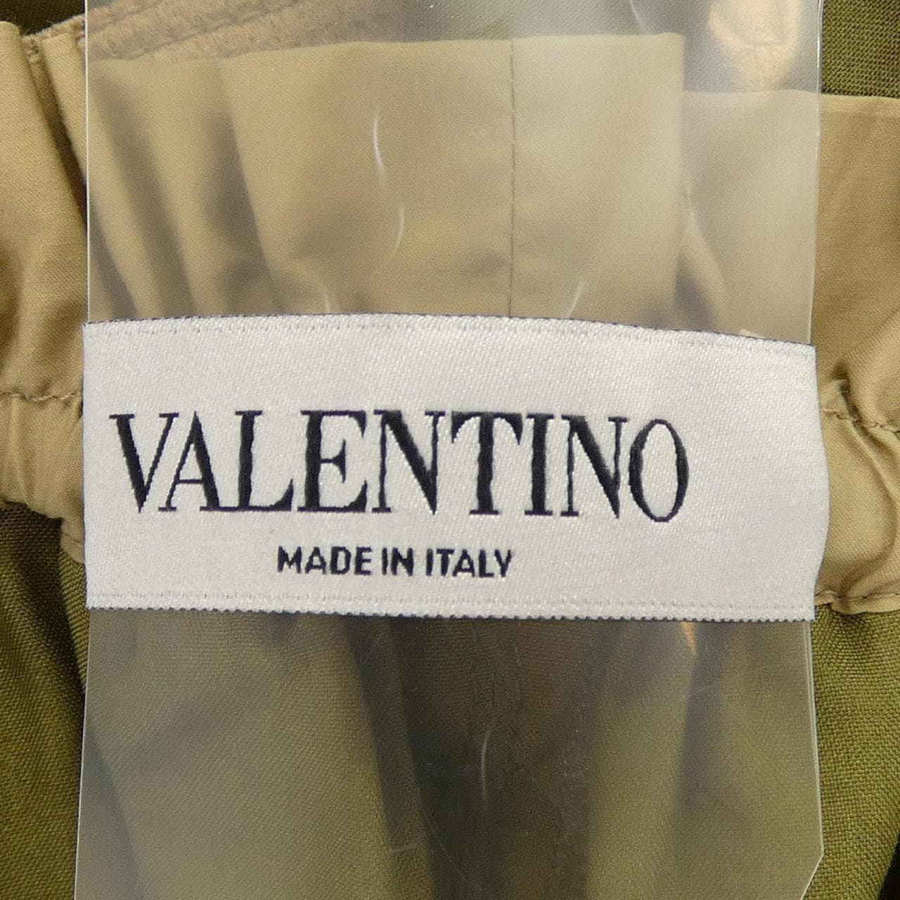 ヴァレンティノ VALENTINO PB0RF0N537N ショートパンツ