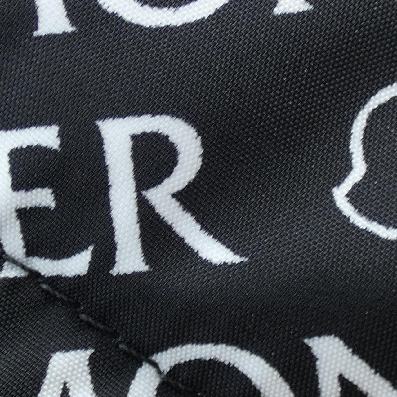 モンクレール MONCLER ダウンコート