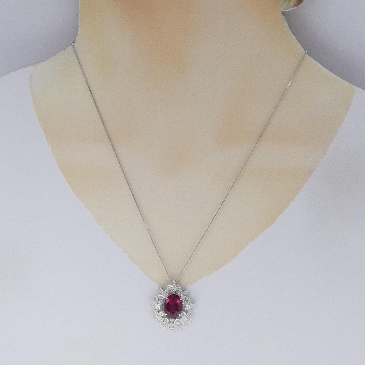 K18WG ルベライトトルマリン ネックレス 5.332CT