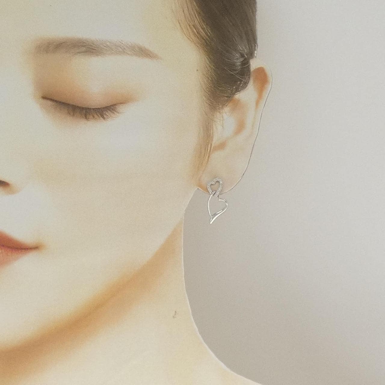 K18WG ハート ダイヤモンド ピアス 0.20CT