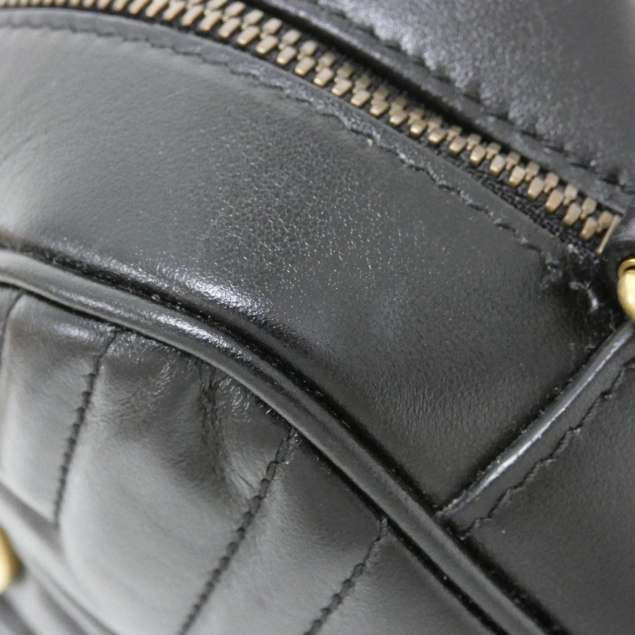 グッチ GG MARMONT 447632 DTD1T ショルダーバッグ
