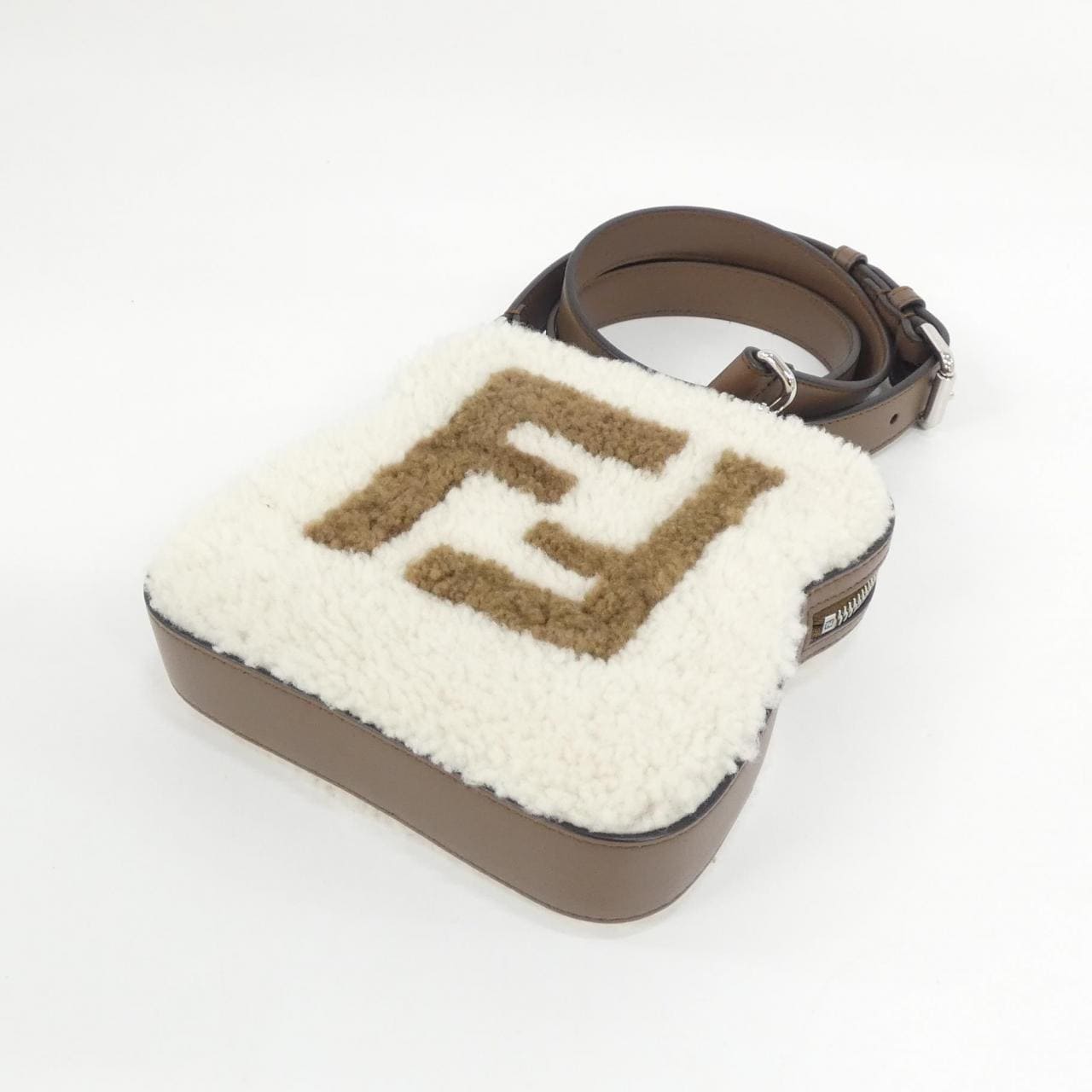 フェンディ 7AS311 ASLC ショルダーバッグ