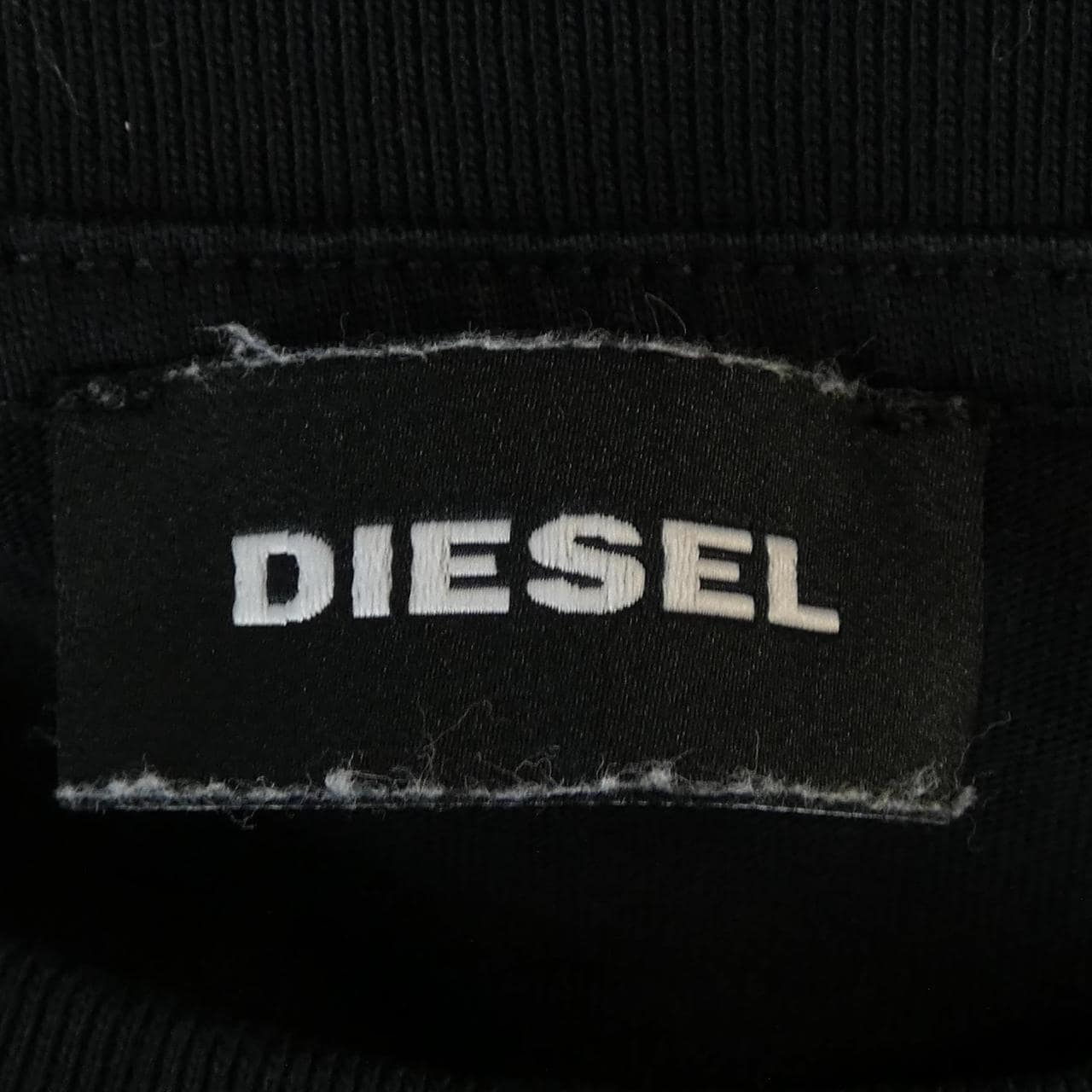 ディーゼル DIESEL Tシャツ