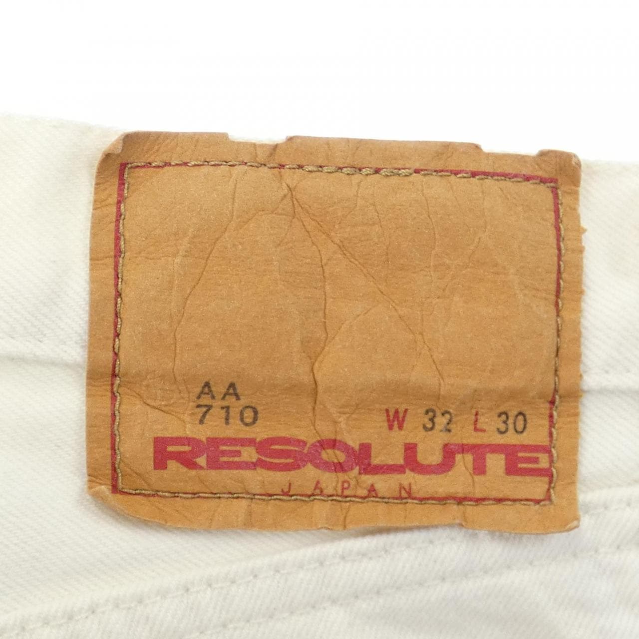 RESOLUTE jeans