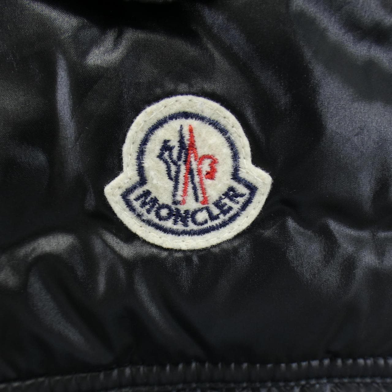モンクレール MONCLER ダウンジャケット