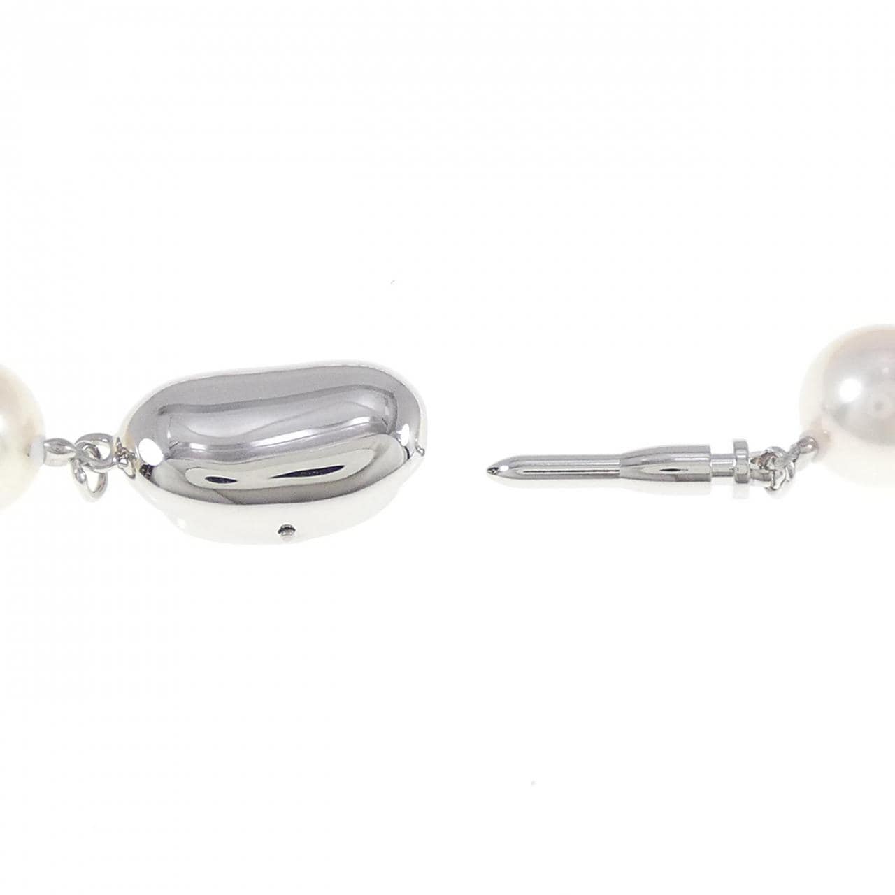 [BRAND NEW] Silver Clasp Akoya Pearl Necklace 8.5-9mm