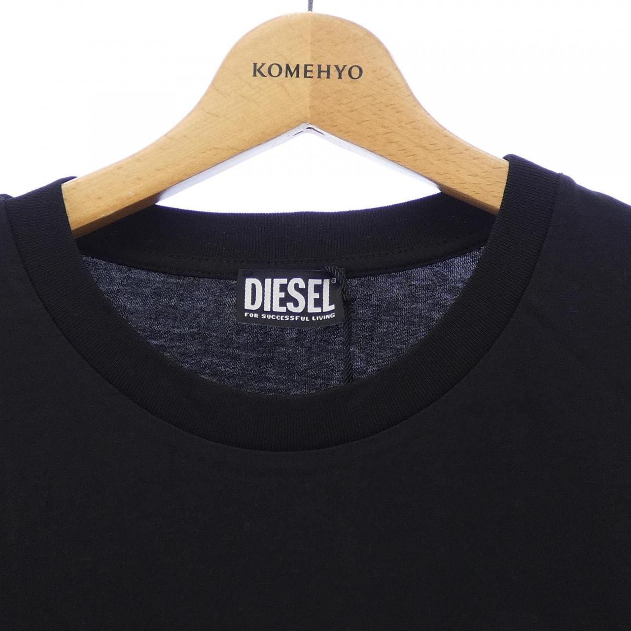 ディーゼル DIESEL A16861 RPAT1 900 Tシャツ