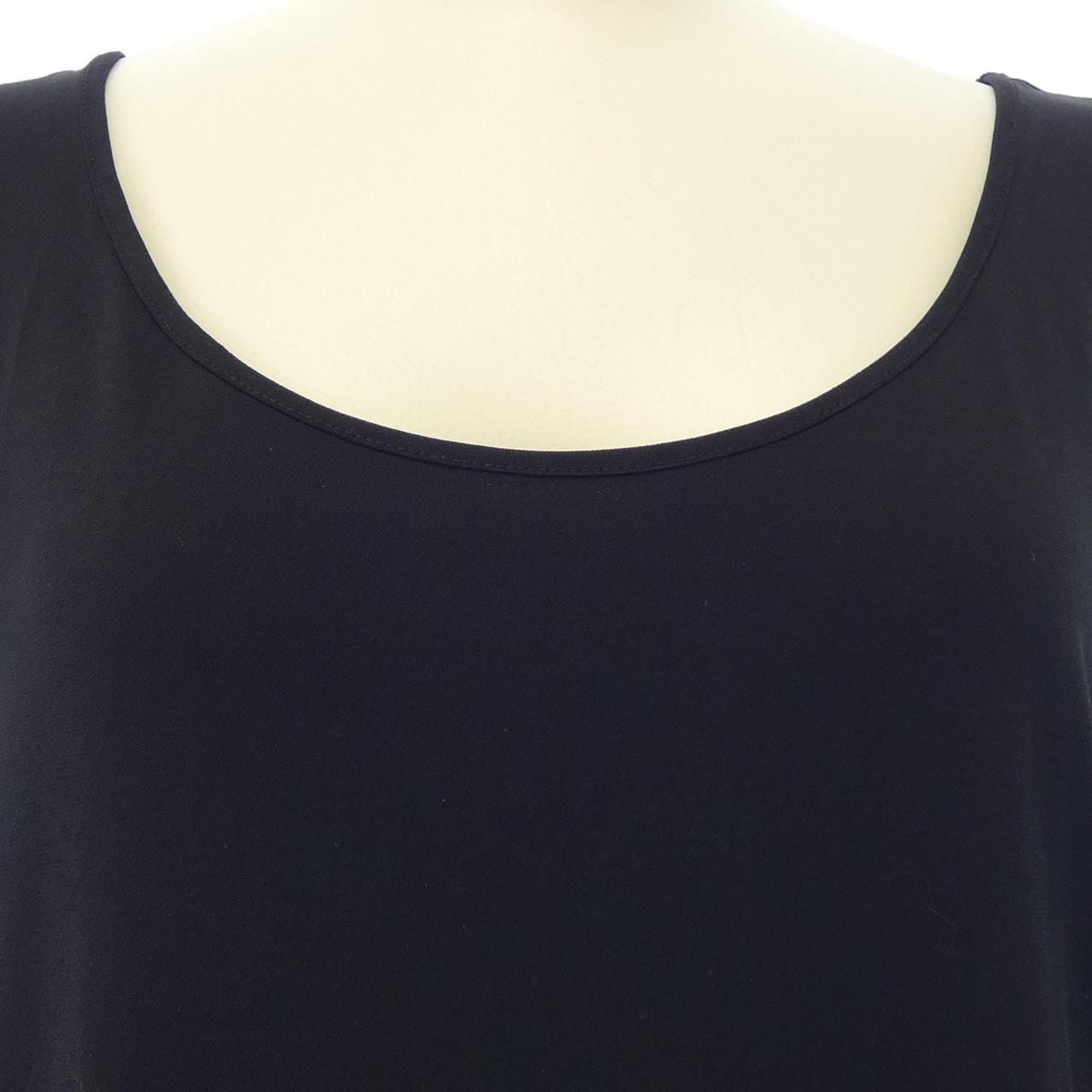 エッセンシャルズ ESSENTIALS Tシャツ