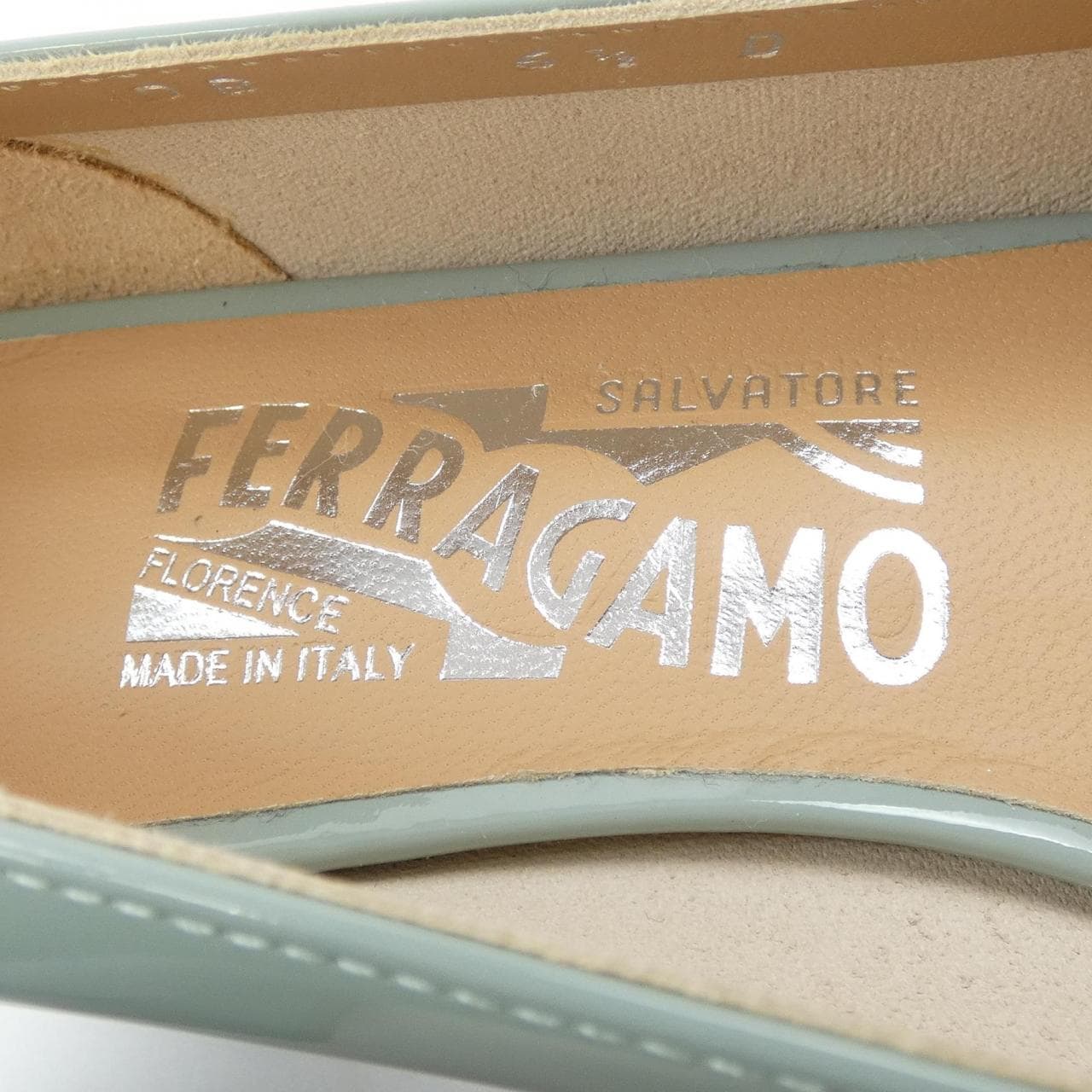 サルヴァトーレフェラガモ SALVATORE FERRAGAMO パンプス