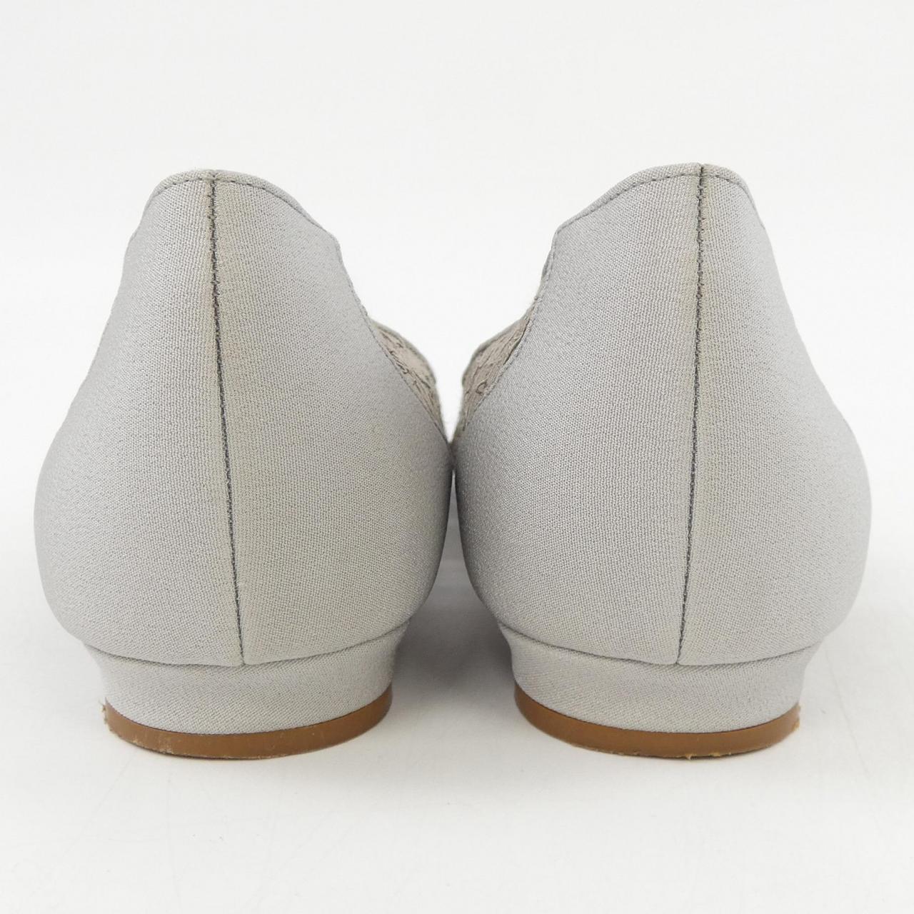 マノロブラニク MANOLO BLAHNIK フラットシューズ