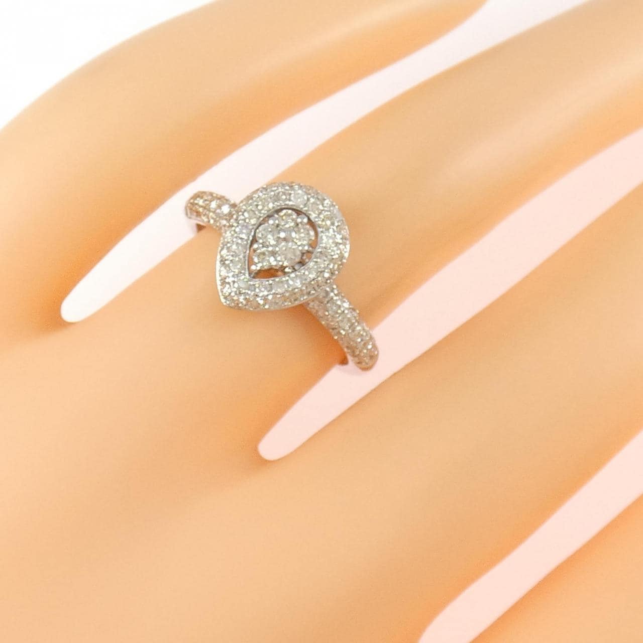 K18WG ダイヤモンド リング 0.68CT