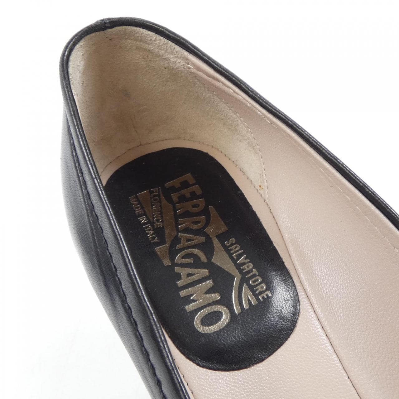 サルヴァトーレフェラガモ SALVATORE FERRAGAMO パンプス