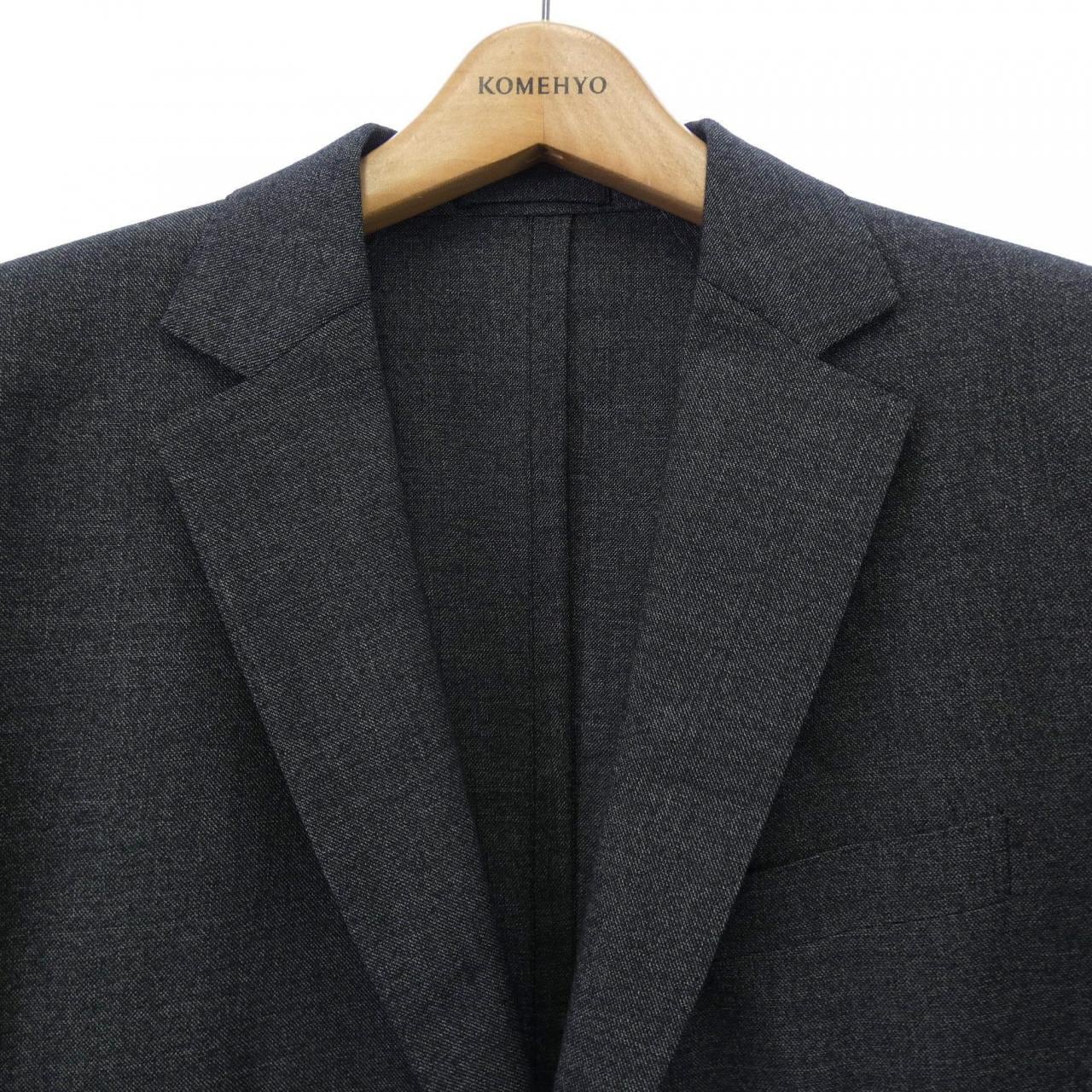 サルヴァトーレフェラガモ SALVATORE FERRAGAMO スーツ