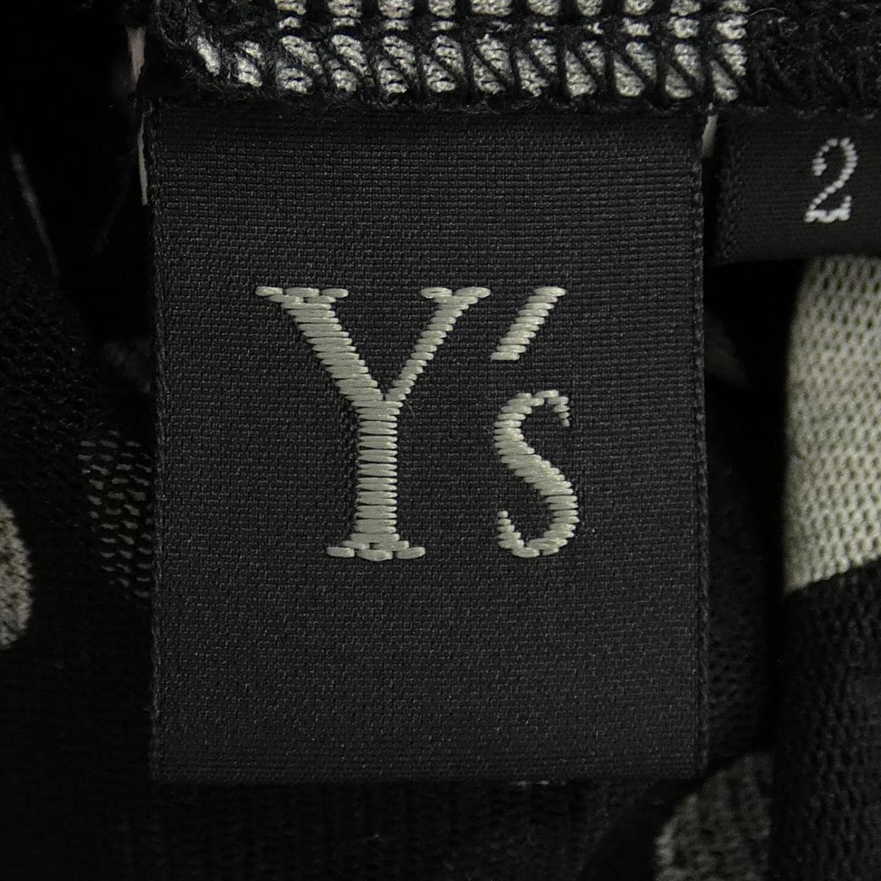 ワイズ Y's トップス