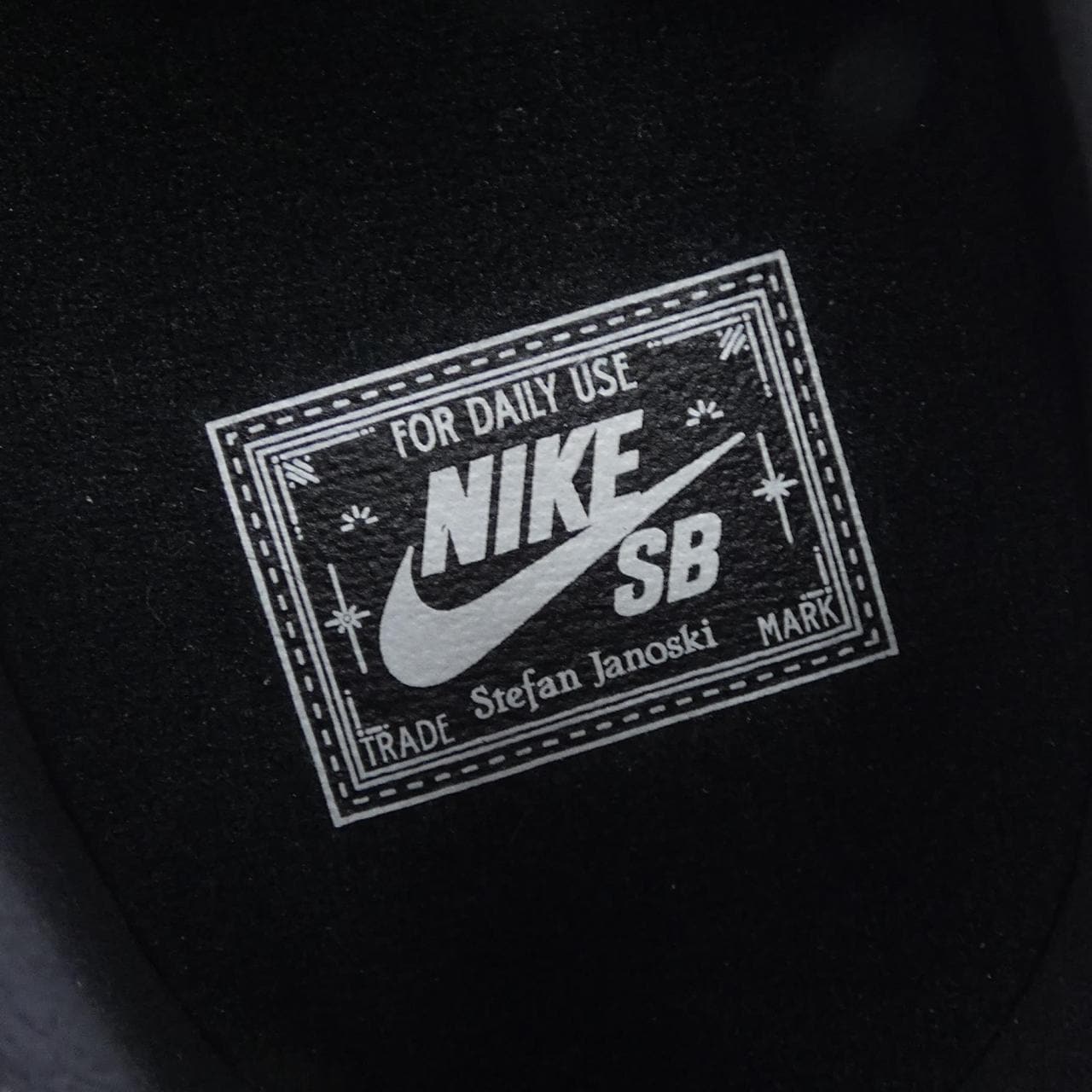 ナイキ NIKE FN5893-003 スニーカー