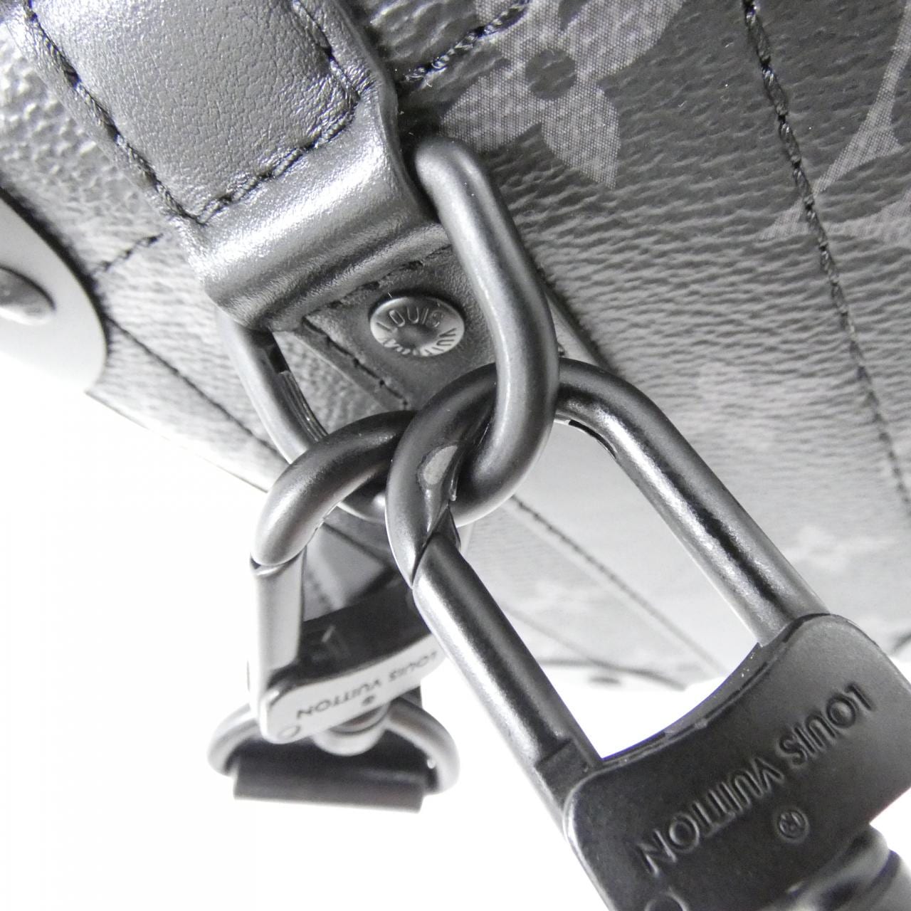 LOUIS VUITTON Monogram Eclipse Soul Trunk EW M11744 肩背包
