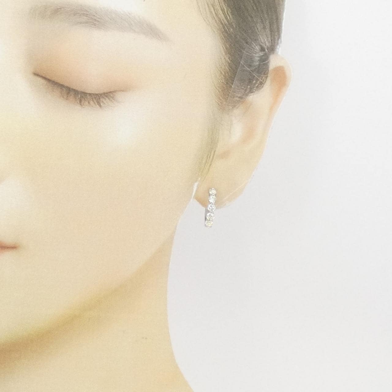 PT900 ダイヤモンド イヤリング 1.00CT