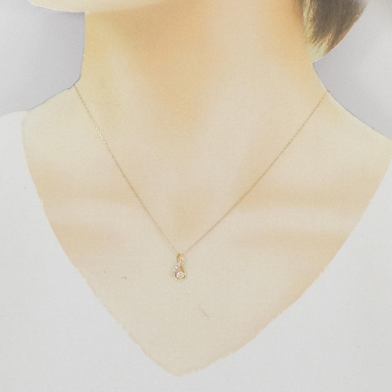 VENDOME Diamond necklace
