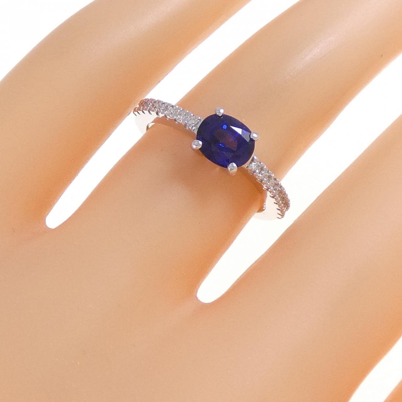 K18WG サファイヤ リング 0.888CT