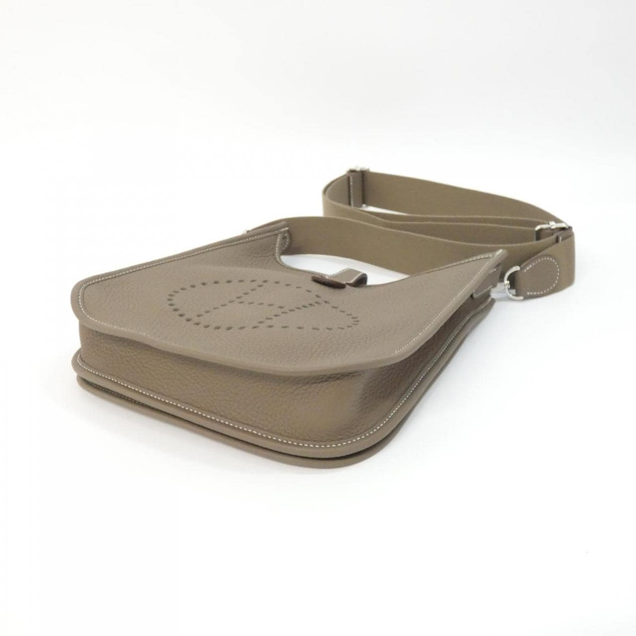 【未使用品】エルメス エヴリン3 23cm 087941CK ショルダーバッグ