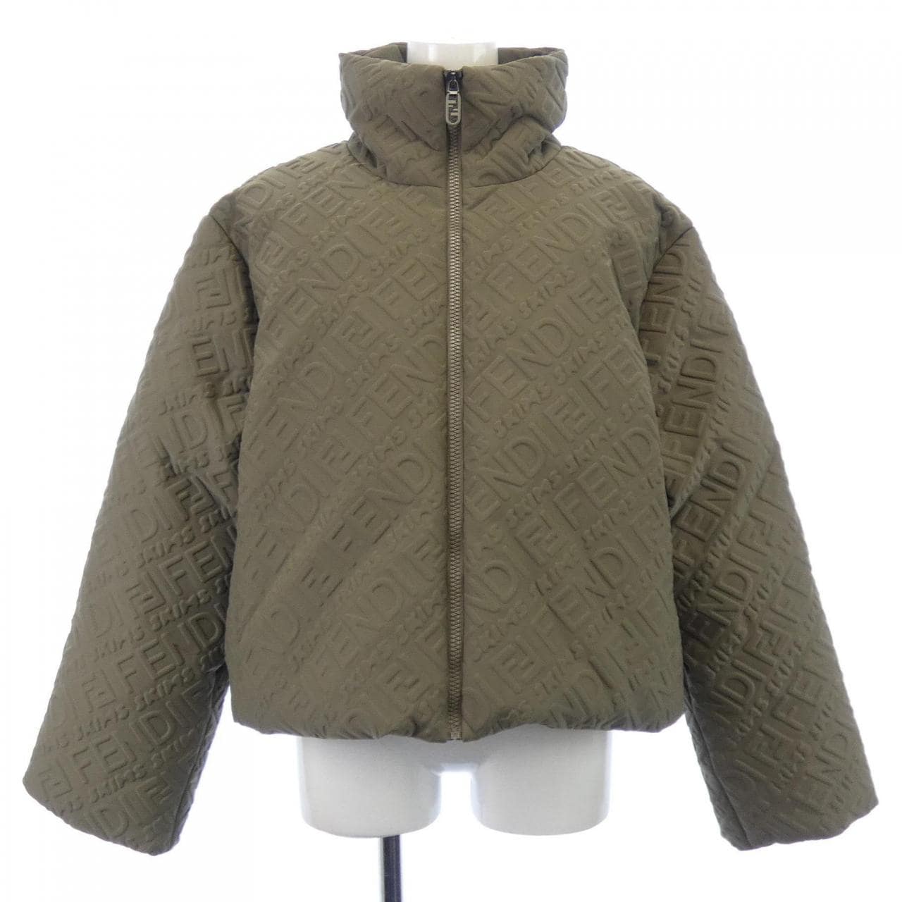 フェンディ FENDI FAN068 AGNR ダウンジャケット