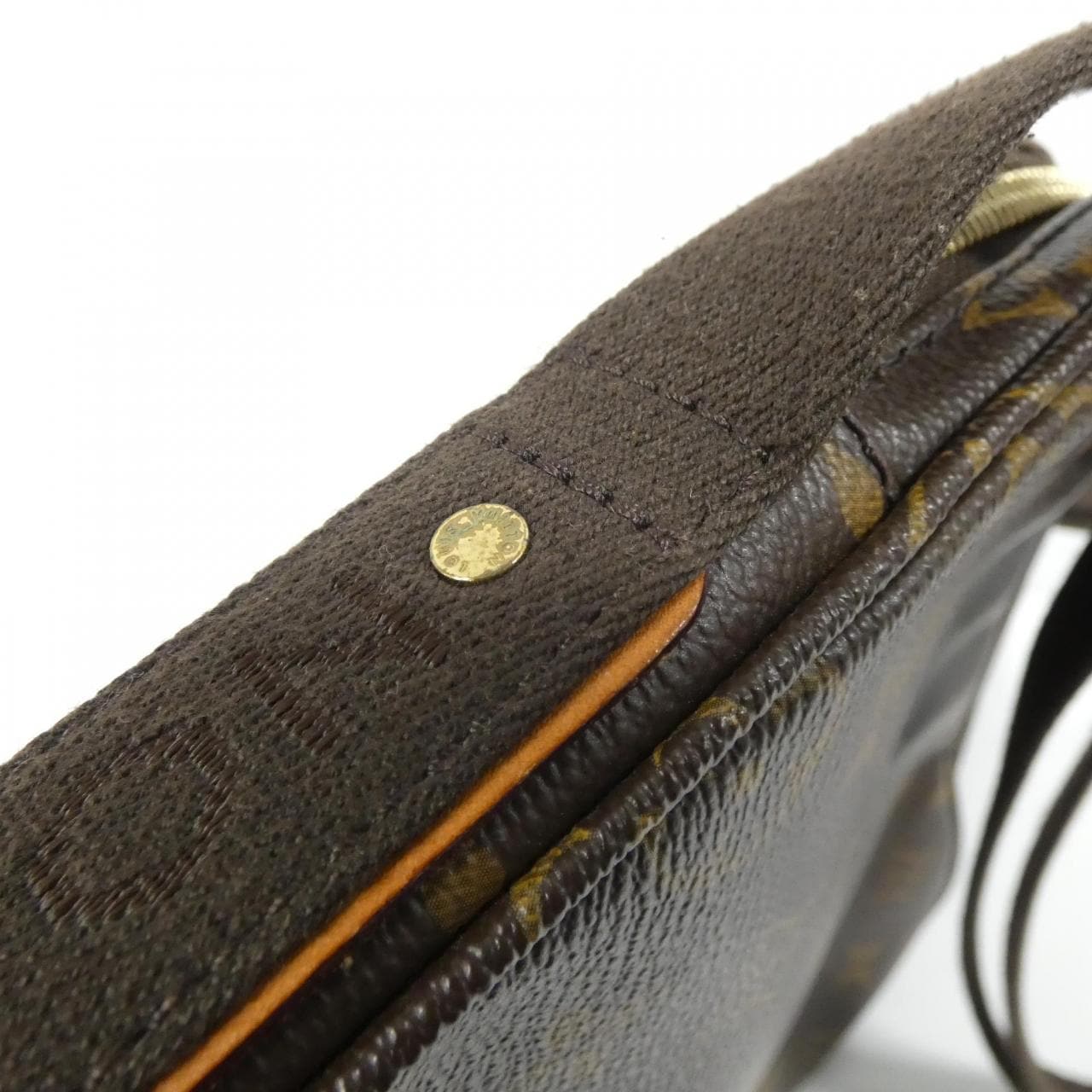 ルイヴィトン モノグラム トロター ボブール M97037 ショルダーバッグ