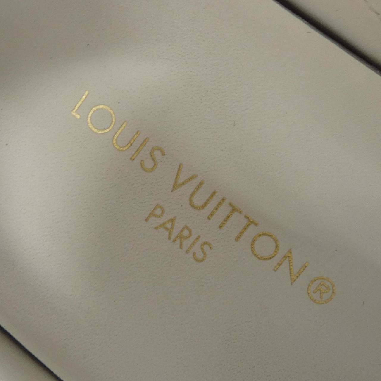 ルイヴィトン LOUIS VUITTON スニーカー