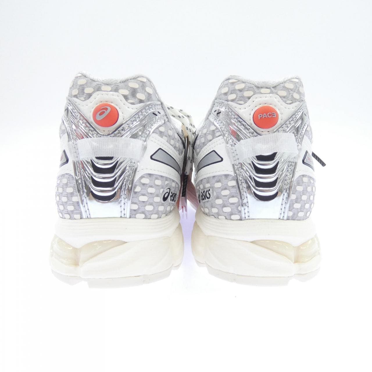 アシックス ASICS 1203B001 スニーカー